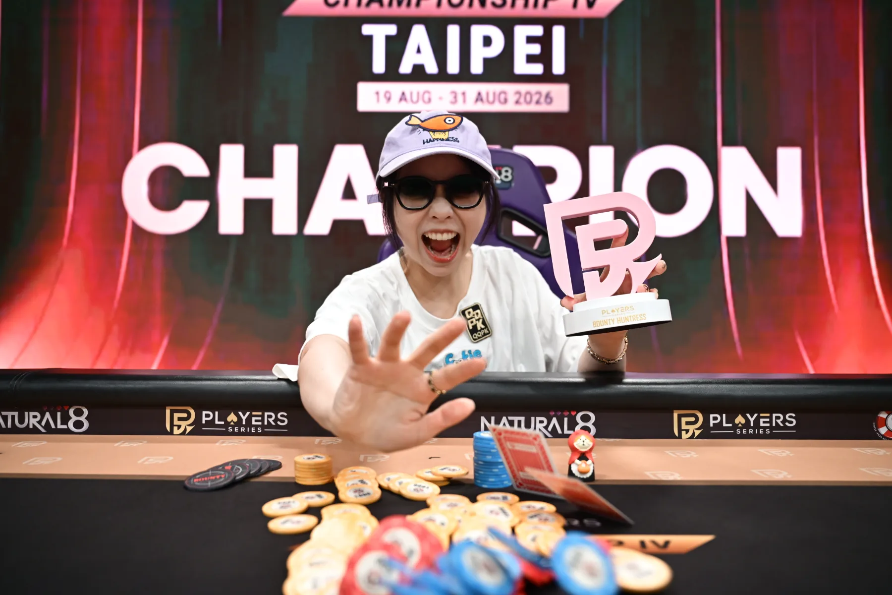 Chien Yu Lin - Bounty Huntress champion